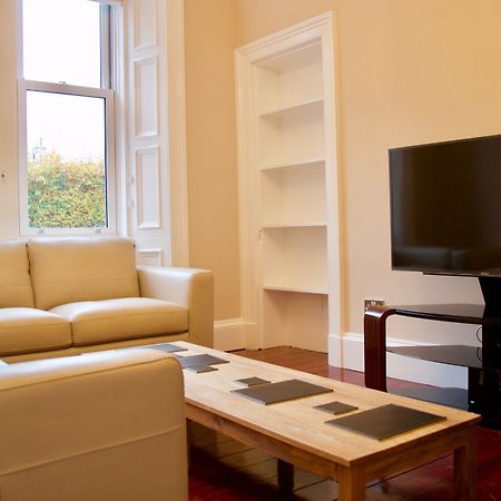 2 Bedroom Flat Off Leith Walk Accommodates 7 Edinburgh Exterior photo