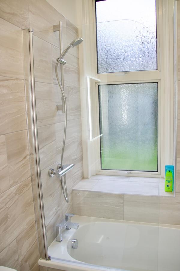 2 Bedroom Flat Off Leith Walk Accommodates 7 Edinburgh Exterior photo